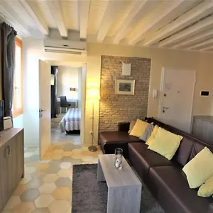  Apartamento New Central&spacious Italia