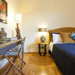 https://casa-roma-luxury-apartment.it-romehotels.com